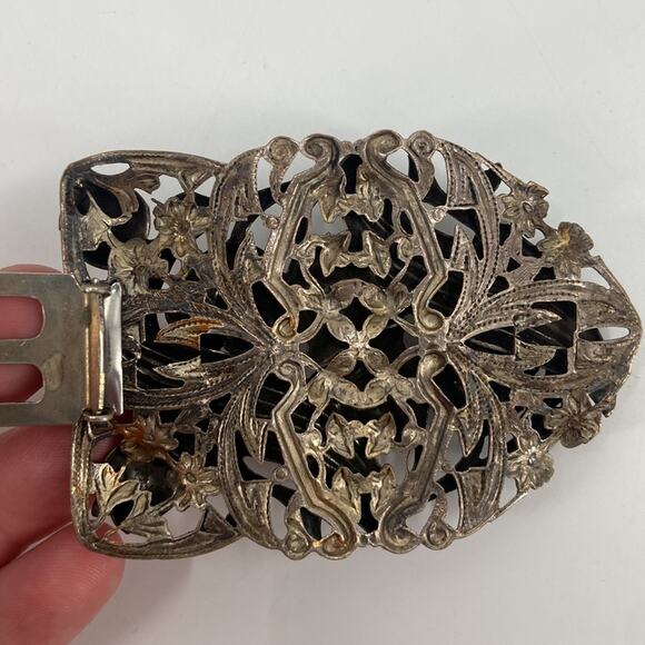 Sterling silver Lilly of the valley lapel clip - Picture 5 of 6